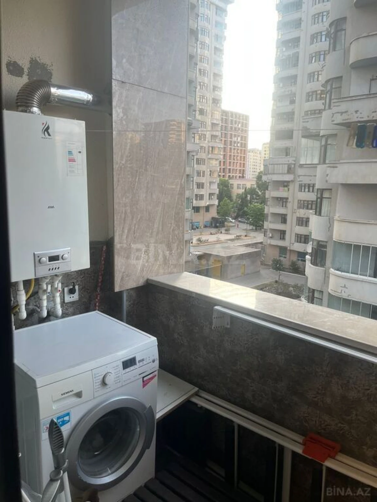 Satılır 3 otaqlı mənzil 125 m²