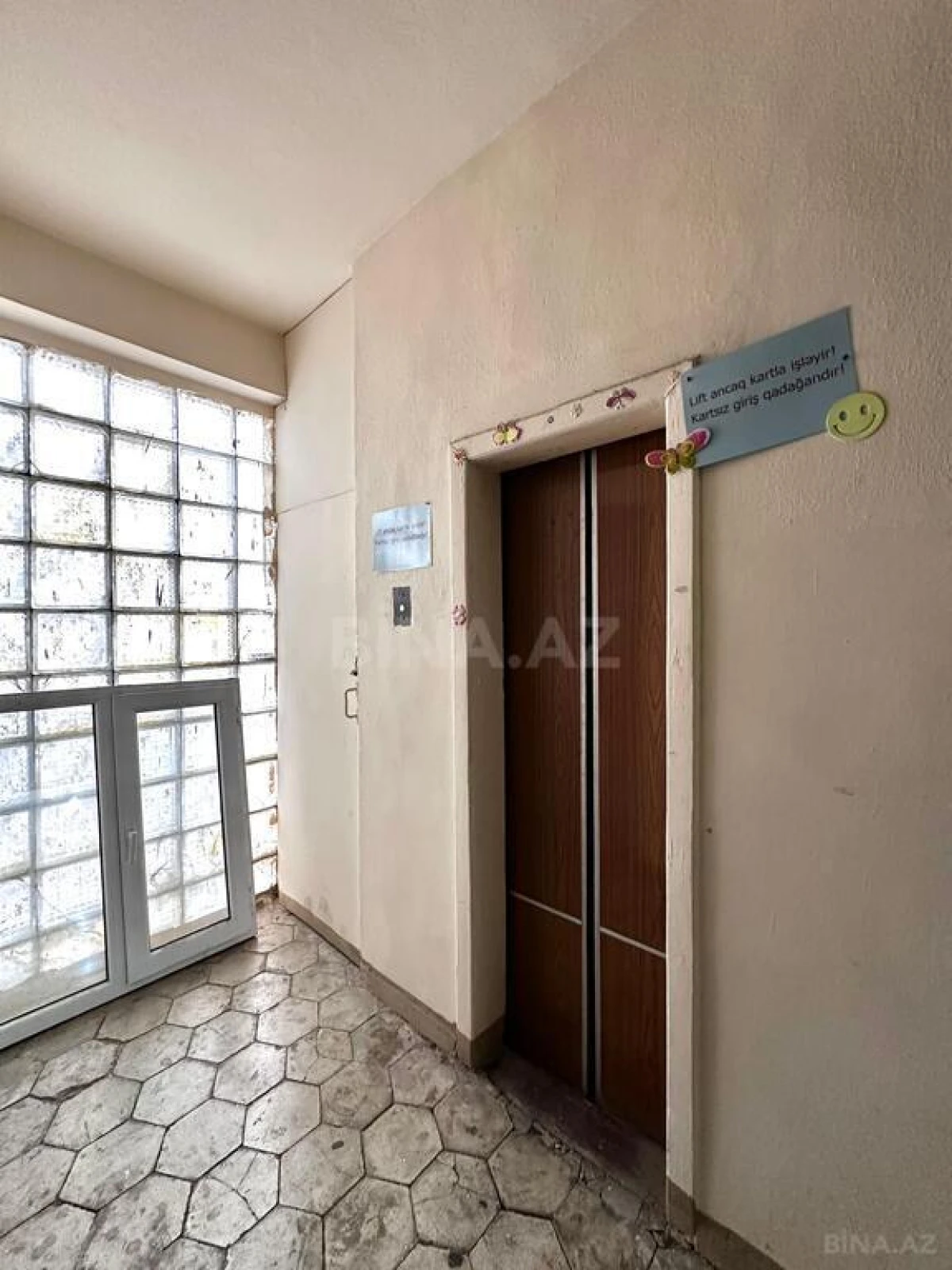 Satılır 2 otaqlı mənzil 116 m²