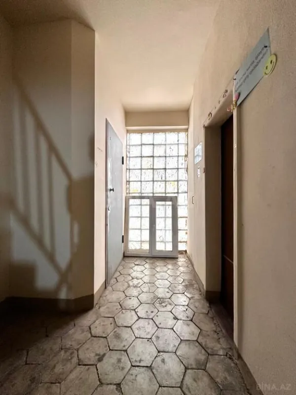 Satılır 2 otaqlı mənzil 116 m²