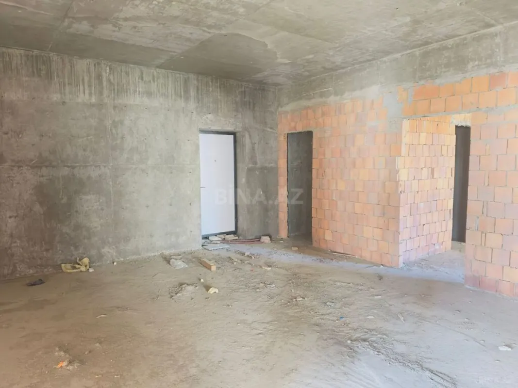 Satılır 3 otaqlı mənzil 145.8 m²