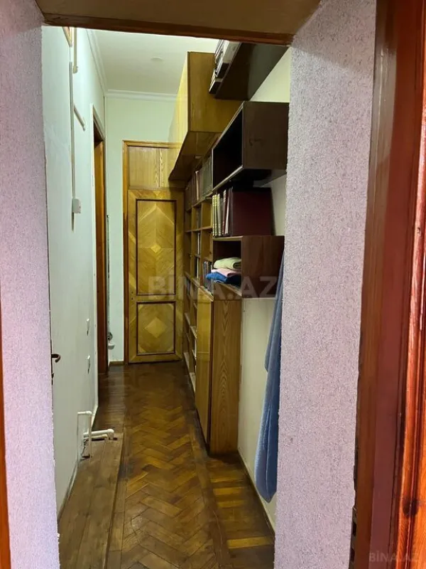 Satılır 5 otaqlı mənzil 170 m²
