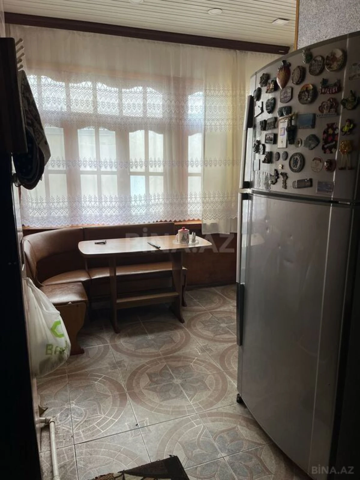 Satılır 5 otaqlı mənzil 170 m²