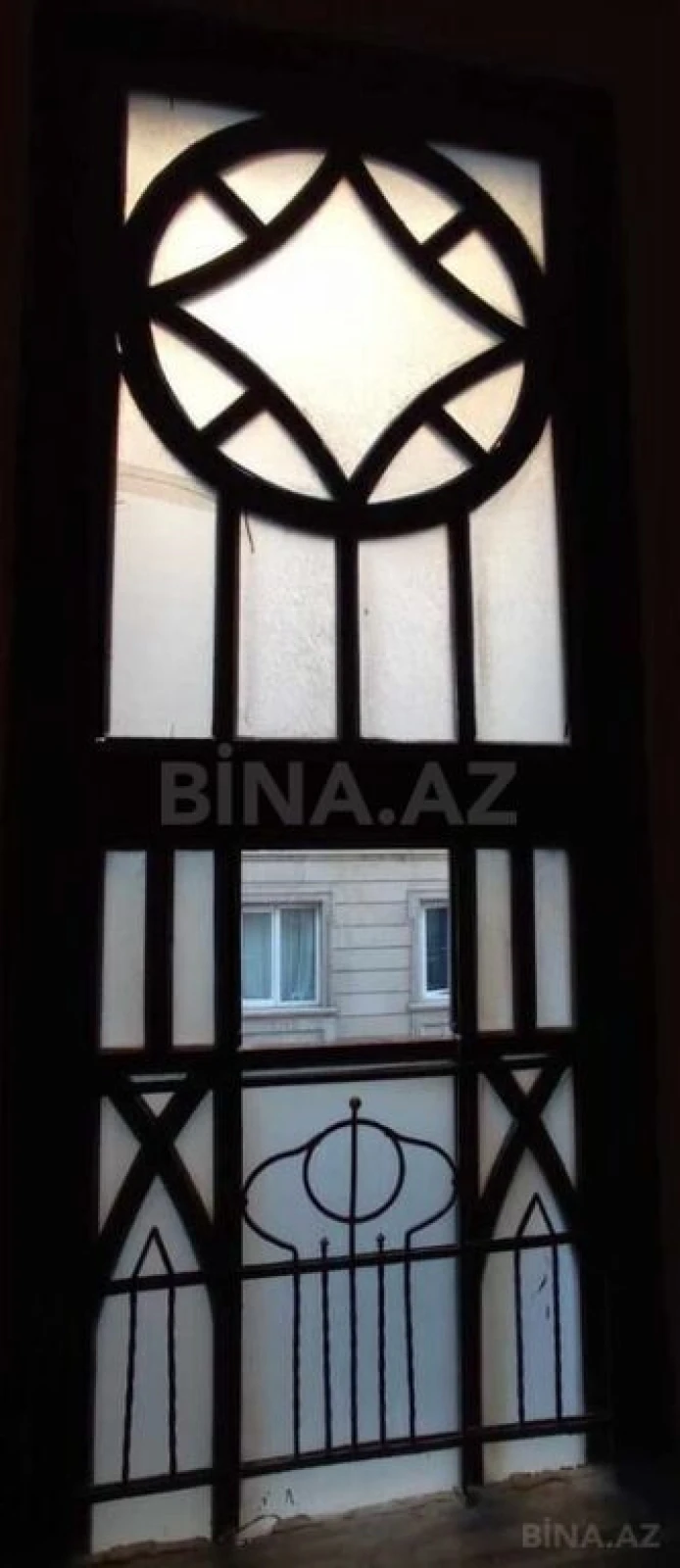 Satılır 5 otaqlı mənzil 170 m²