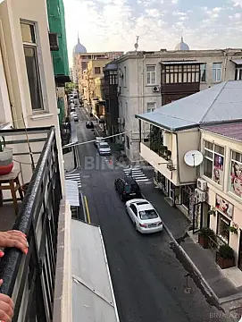 Satılır 5 otaqlı mənzil 170 m²