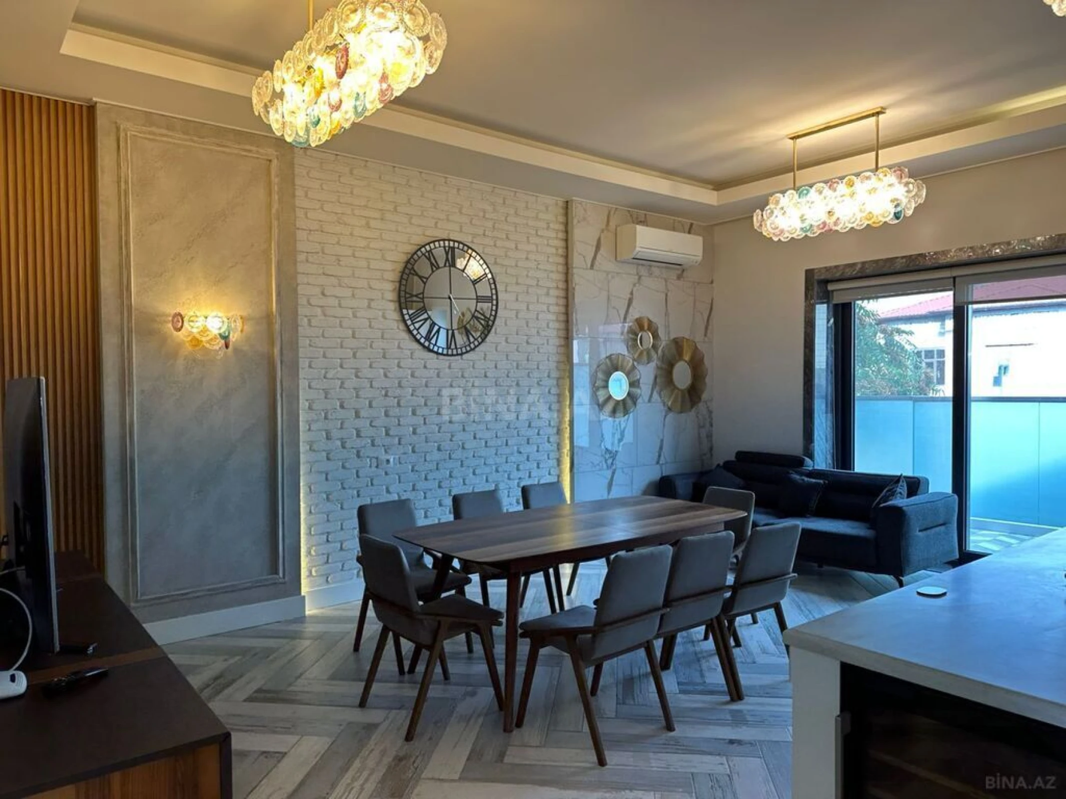 Satılır 7 otaqlı həyət evi 450 m²