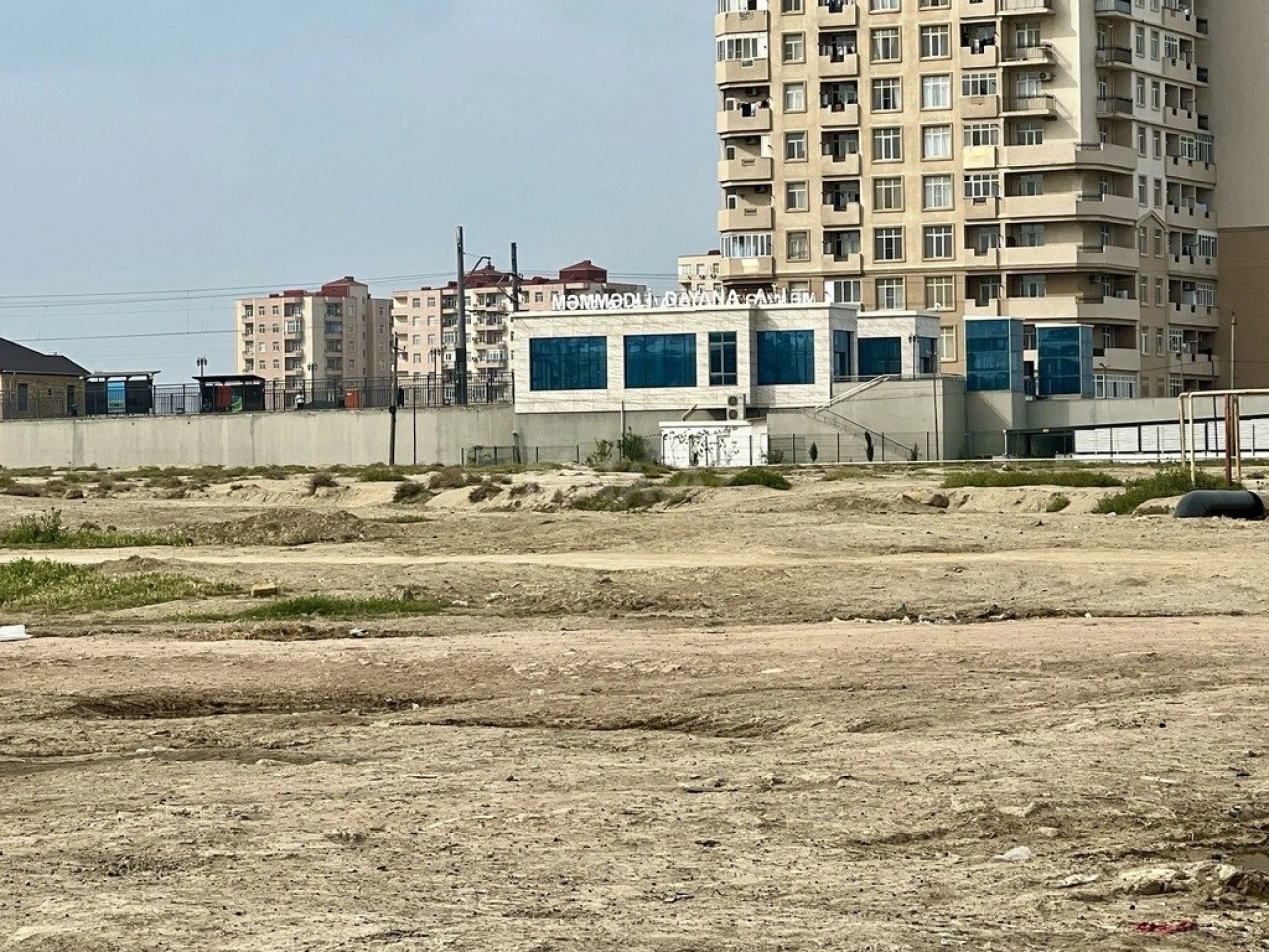 Satılır torpaq sahəsi 415 m²