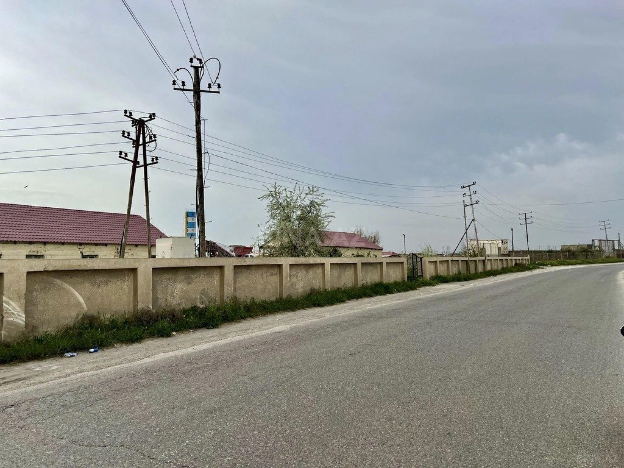 Satılır torpaq sahəsi 415 m²