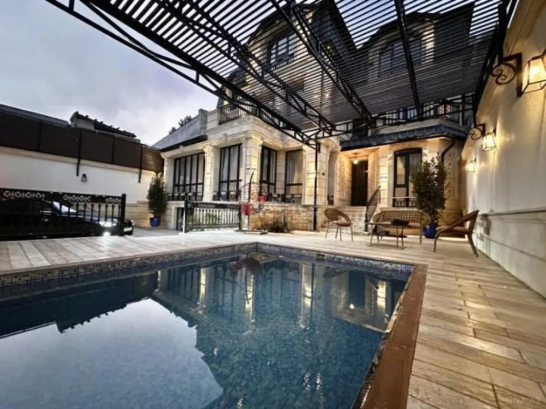 Satılır 5 otaqlı həyət evi 400 m²