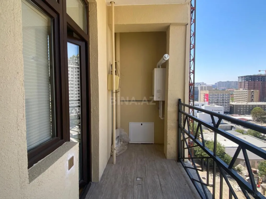 Kirayə verilir 3 otaqlı mənzil 180 m²