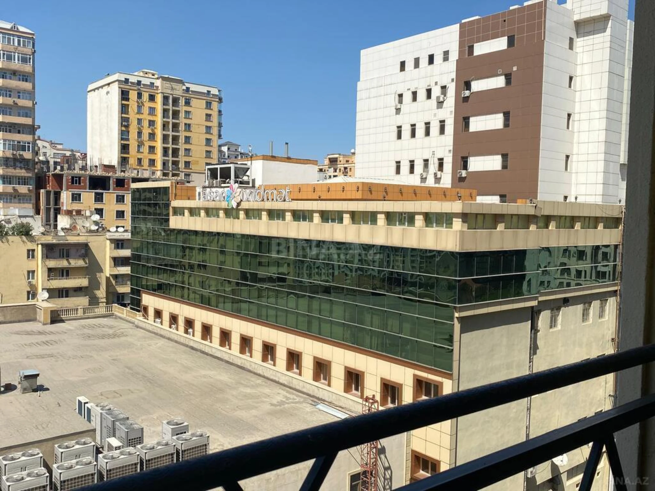 Kirayə verilir 3 otaqlı mənzil 180 m²