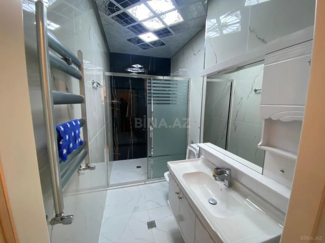 Kirayə verilir 3 otaqlı mənzil 180 m²