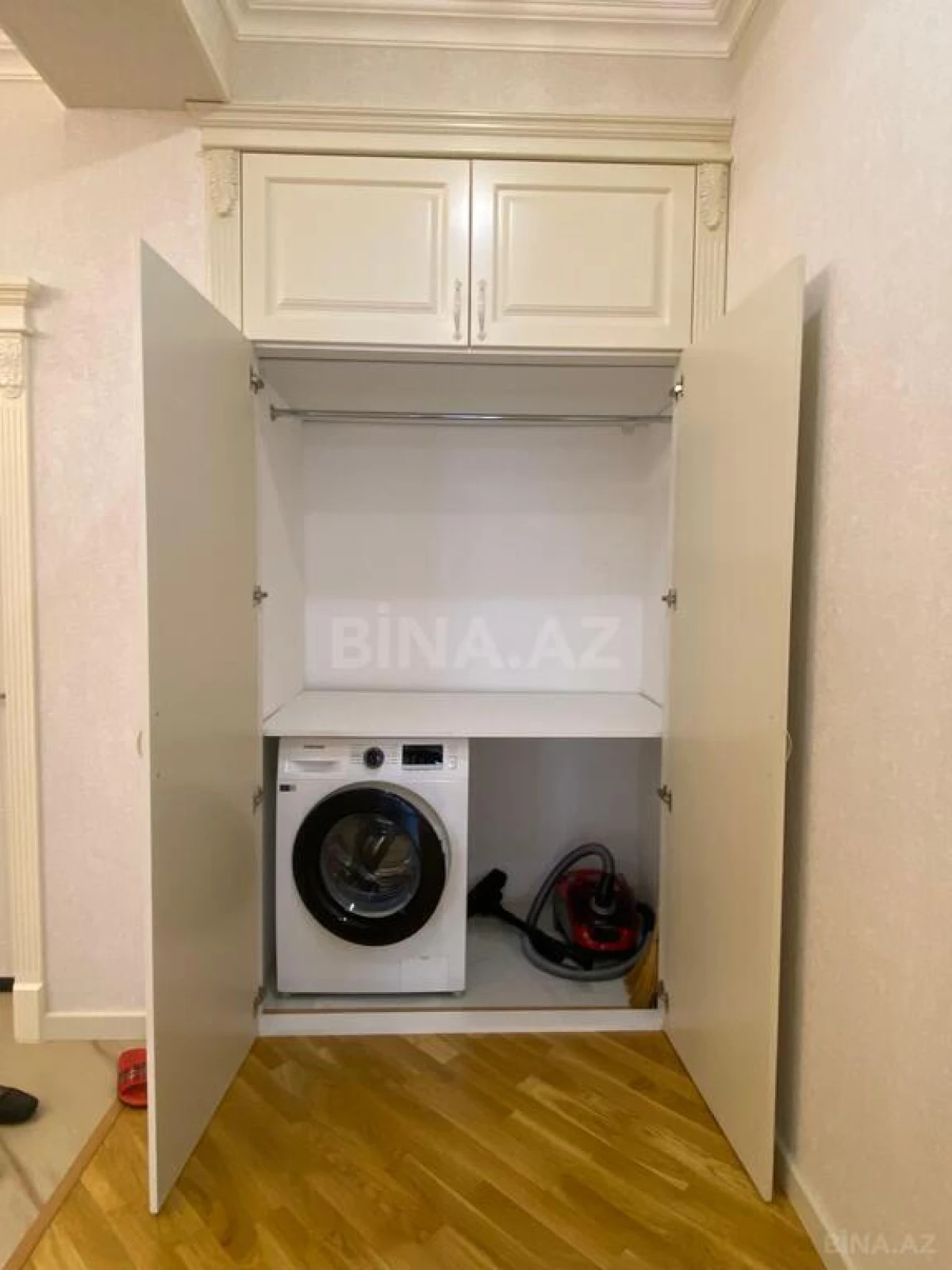 Kirayə verilir 3 otaqlı mənzil 180 m²