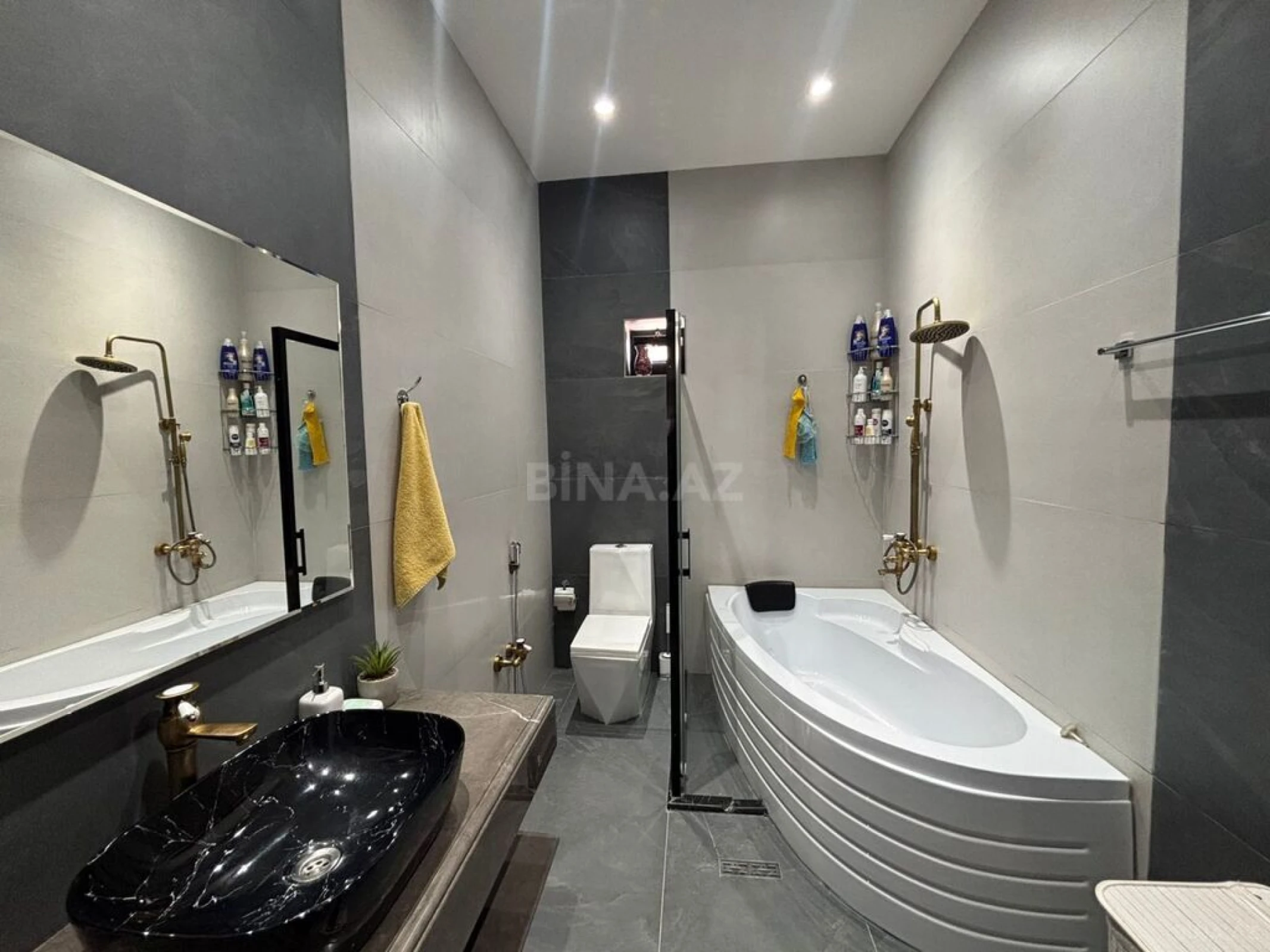 Satılır 4 otaqlı həyət evi 170 m²