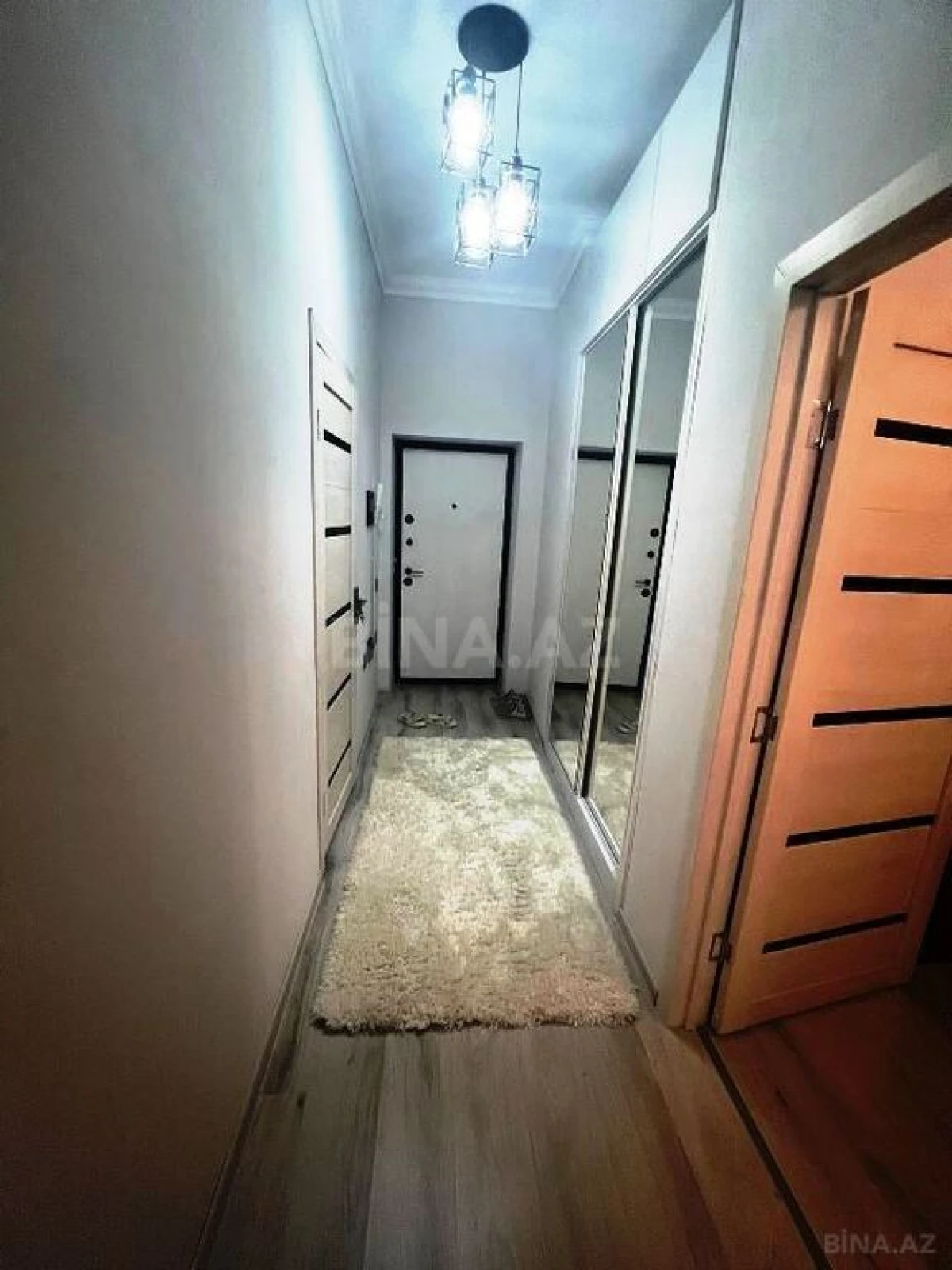 Satılır 2 otaqlı mənzil 49 m²