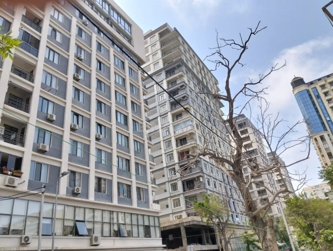 Satılır 2 otaqlı mənzil 49 m²