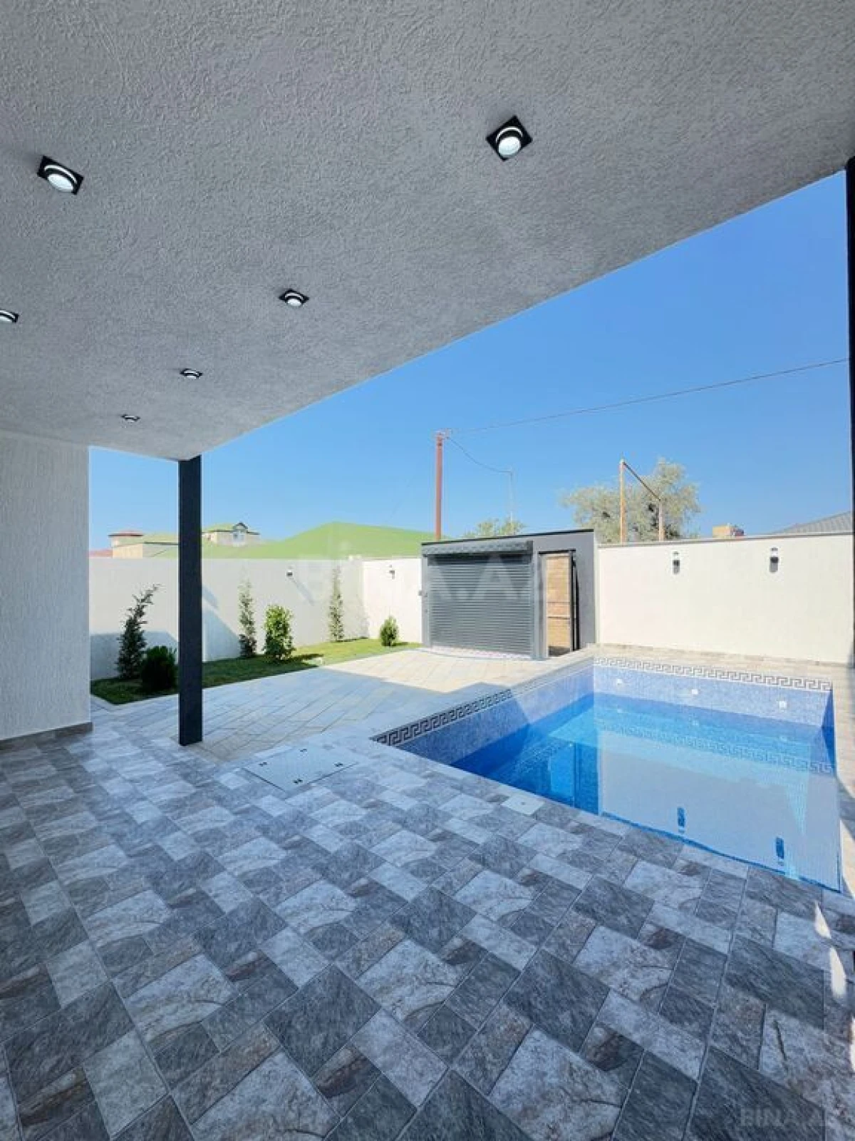 Satılır 4 otaqlı həyət evi 150 m²