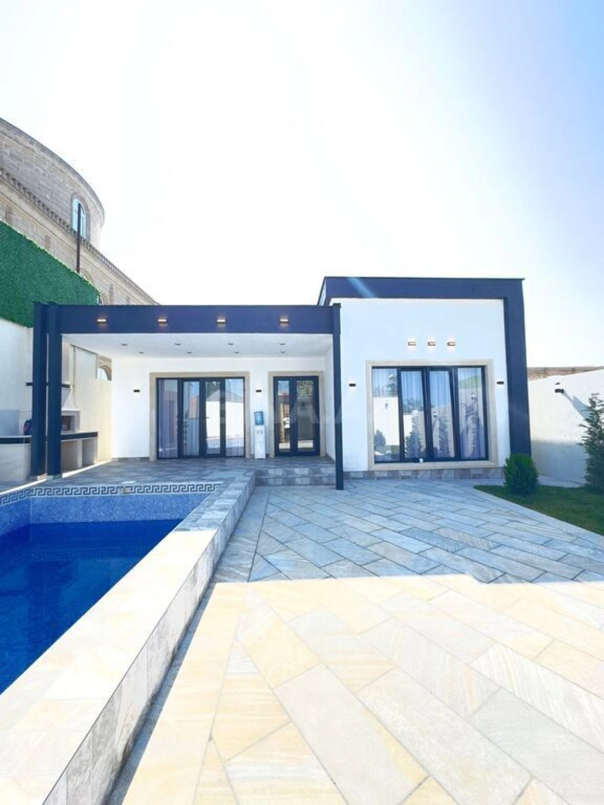 Satılır 4 otaqlı həyət evi 150 m²