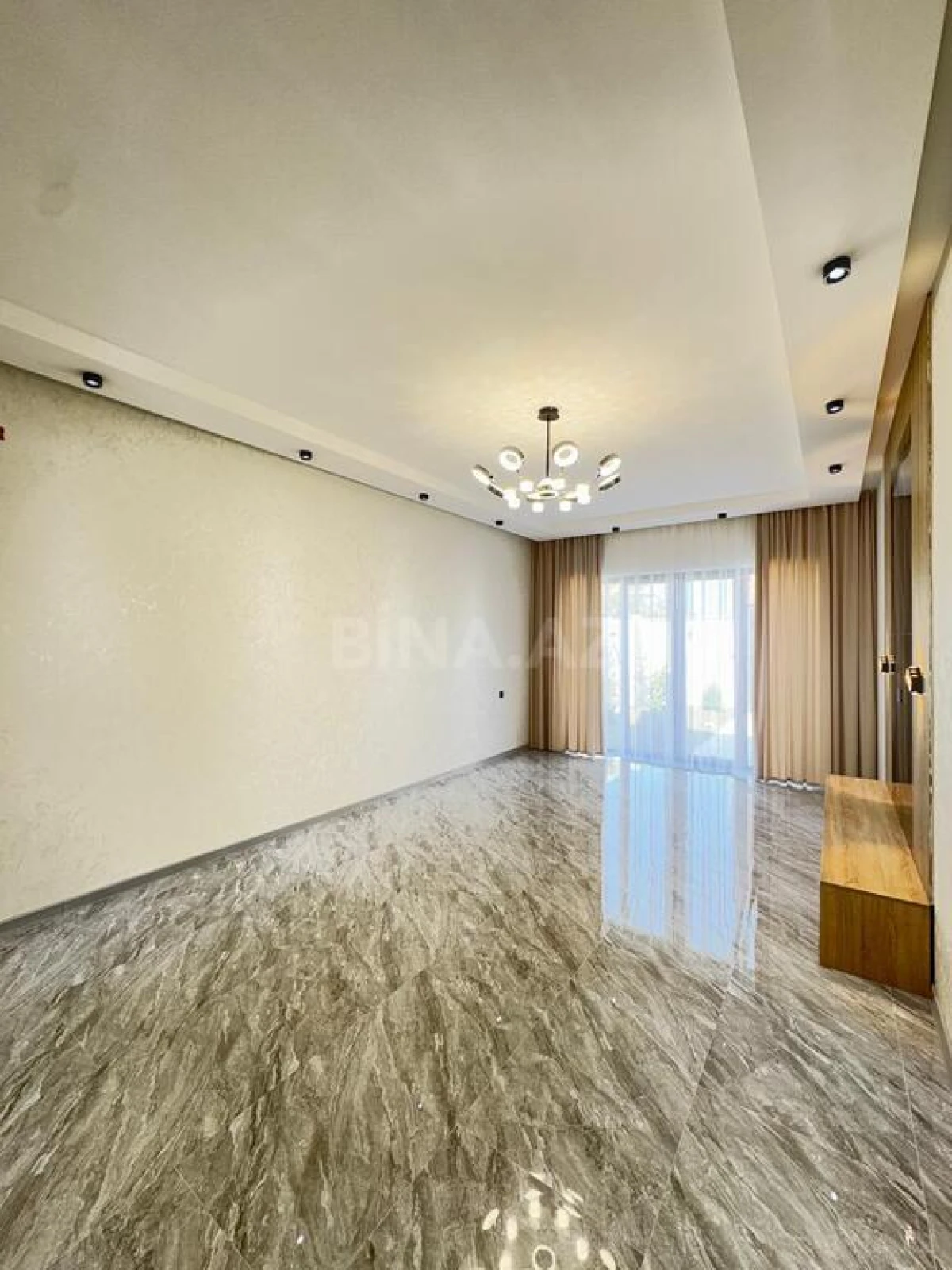 Satılır 4 otaqlı həyət evi 150 m²