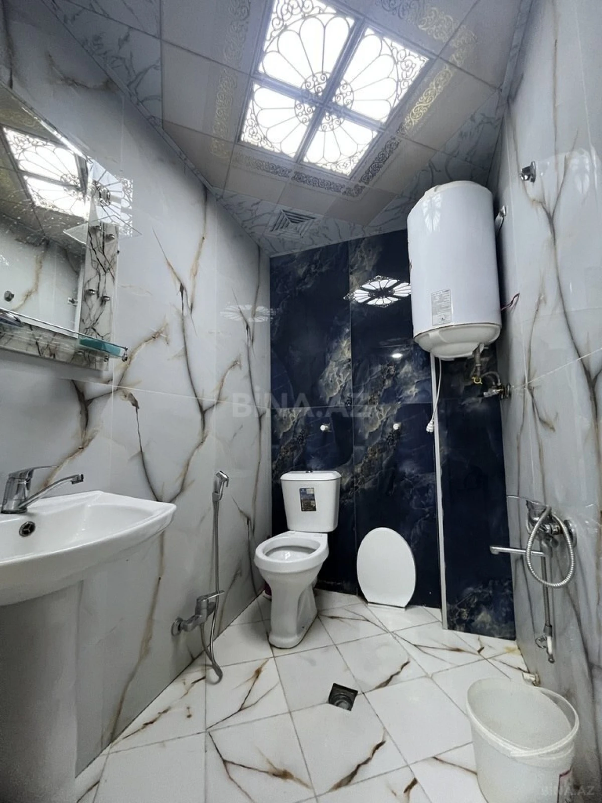 Kirayə verilir 2 otaqlı mənzil 52 m²