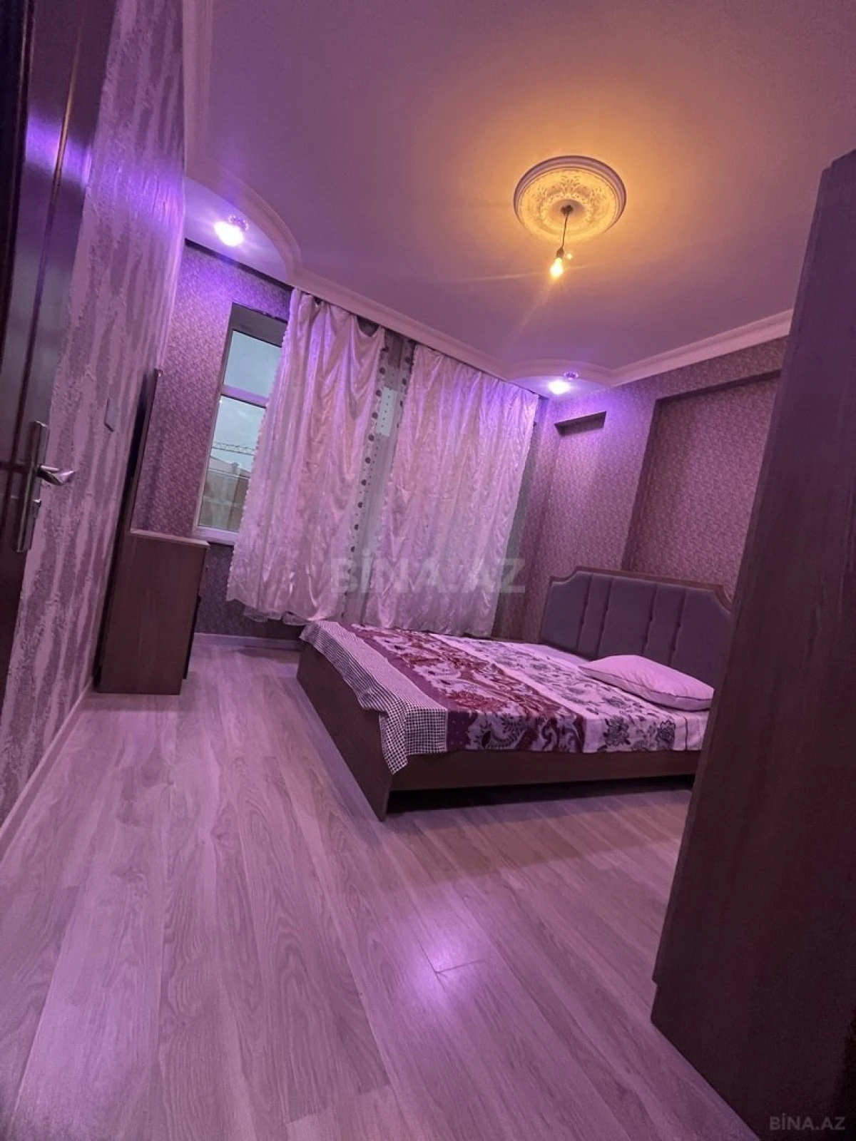 Kirayə verilir 2 otaqlı mənzil 52 m²