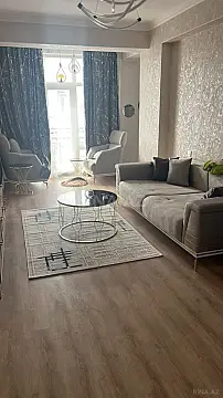 Kirayə verilir 2 otaqlı mənzil 104 m²