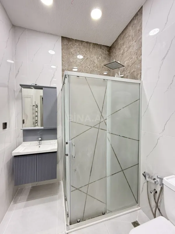 Satılır 4 otaqlı həyət evi 135 m²