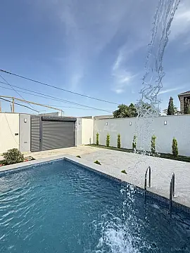 Satılır 4 otaqlı həyət evi 135 m²