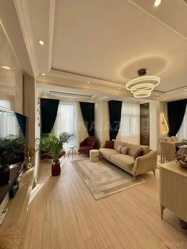 Satılır 3 otaqlı mənzil 124 m²