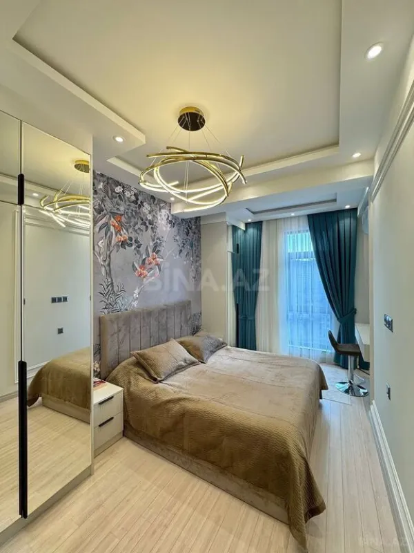 Satılır 3 otaqlı mənzil 124 m²