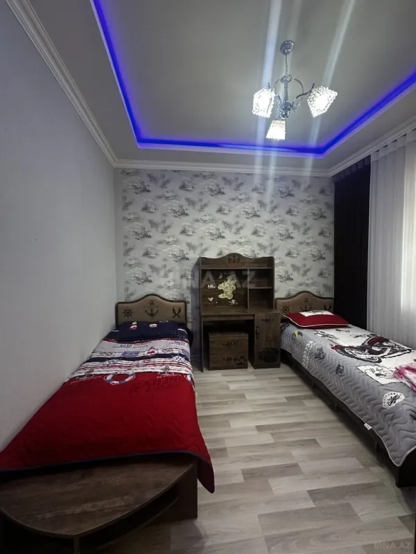 Satılır 4 otaqlı həyət evi 200 m²