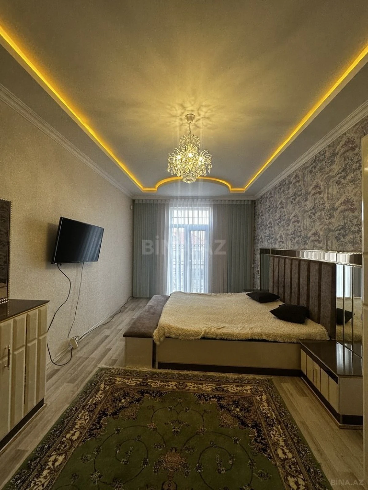 Satılır 4 otaqlı həyət evi 200 m²
