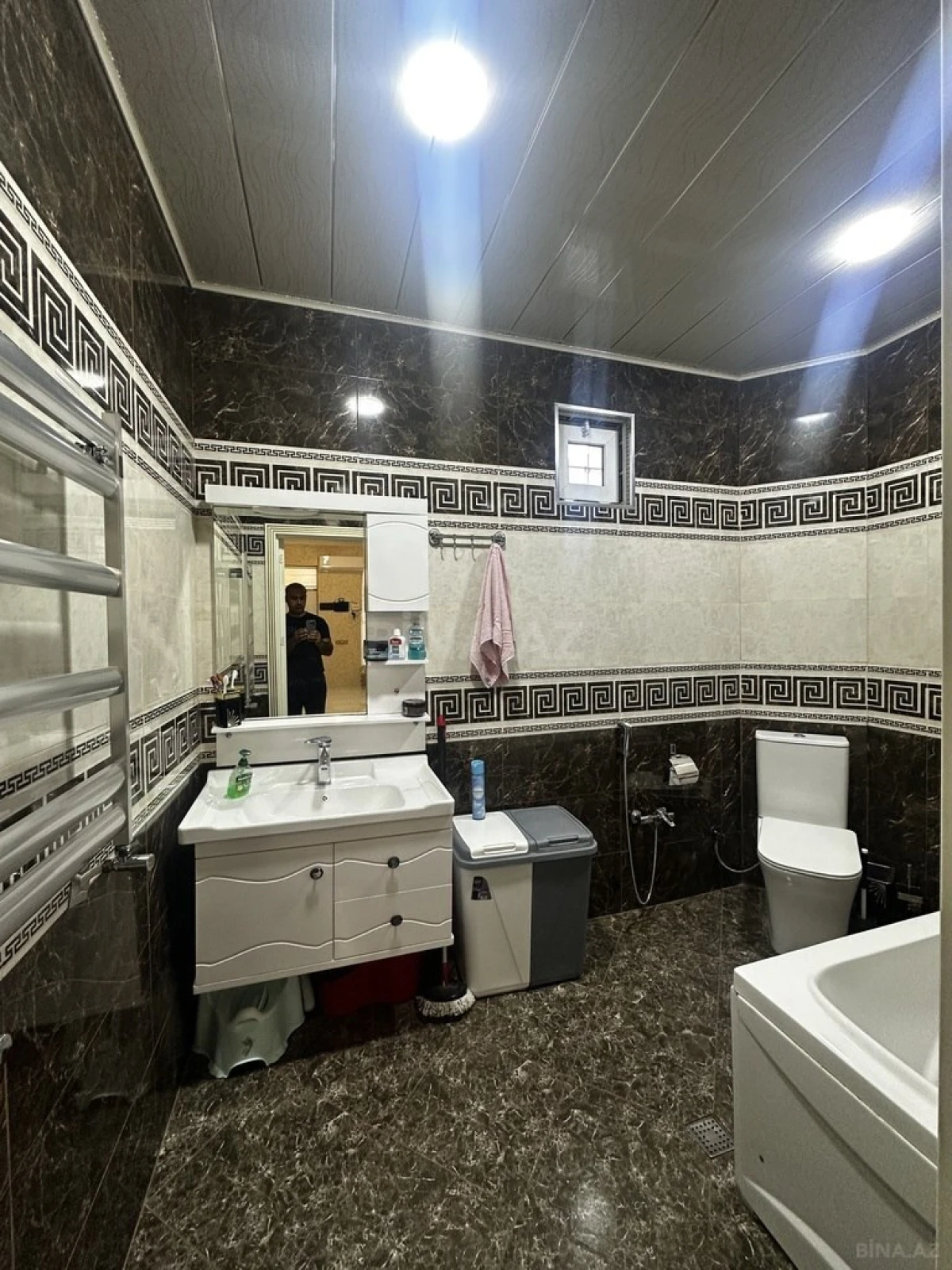 Satılır 4 otaqlı həyət evi 200 m²