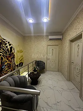 Satılır 4 otaqlı həyət evi 200 m²