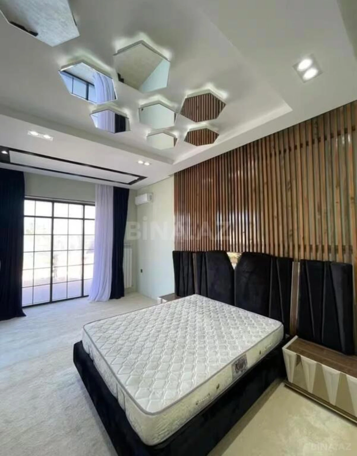 Kirayə verilir 6 otaqlı həyət evi 400 m²