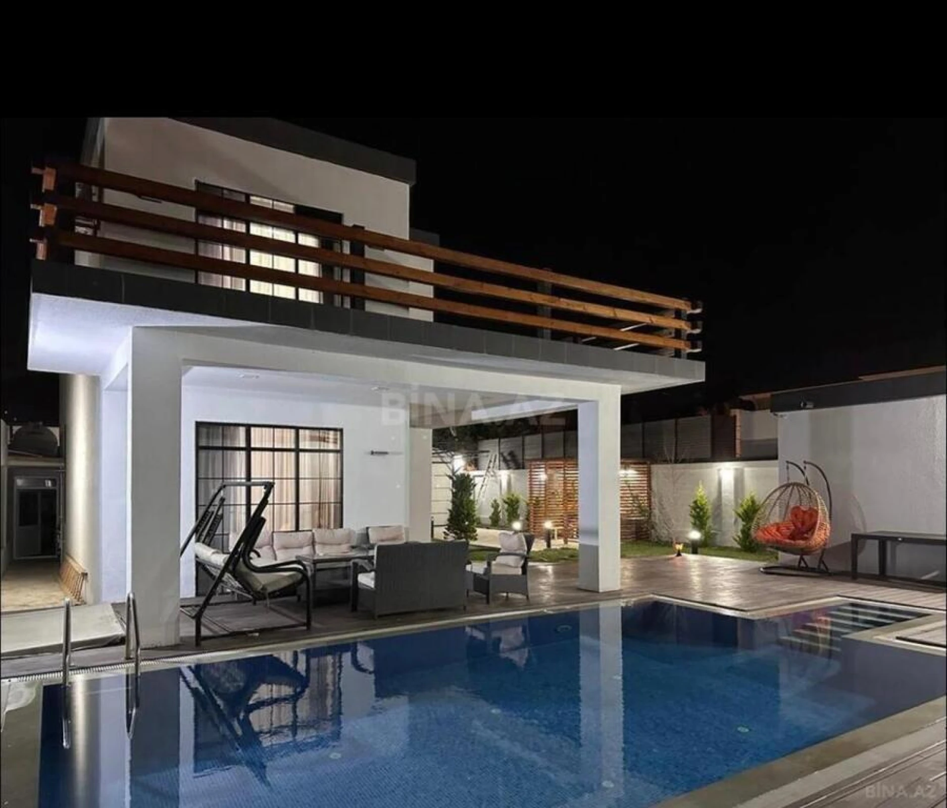 Kirayə verilir 6 otaqlı həyət evi 400 m²