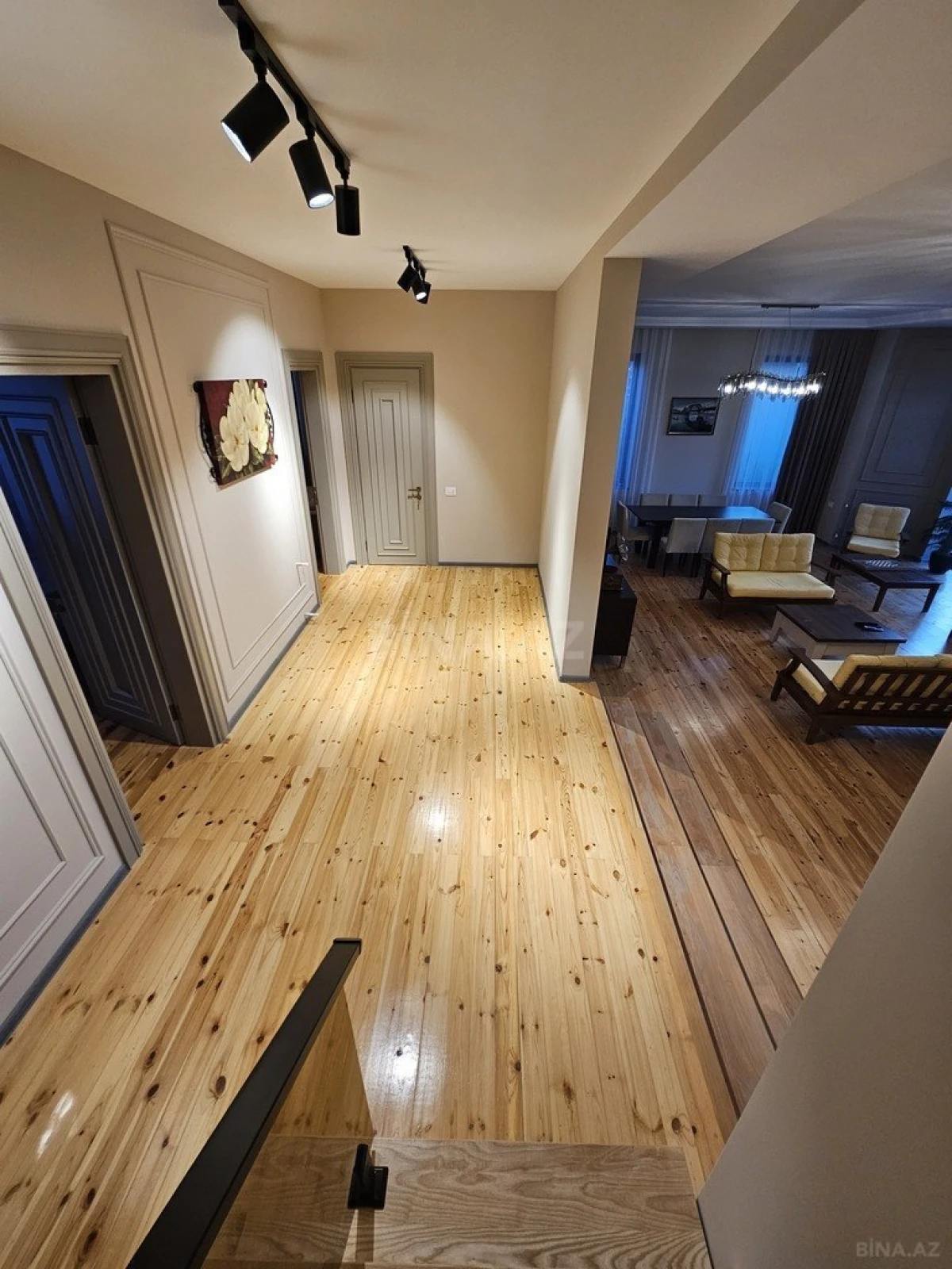 Satılır 7 otaqlı həyət evi 350 m²