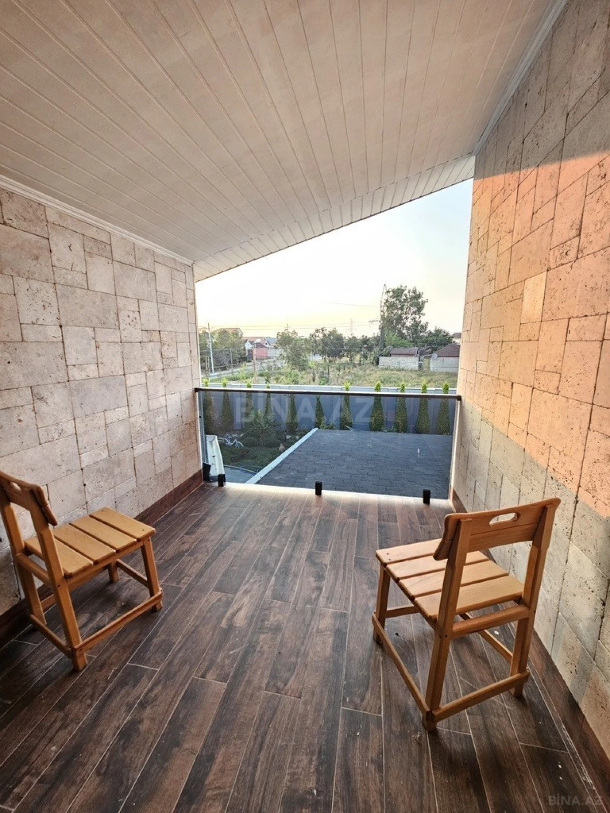 Satılır 7 otaqlı həyət evi 350 m²