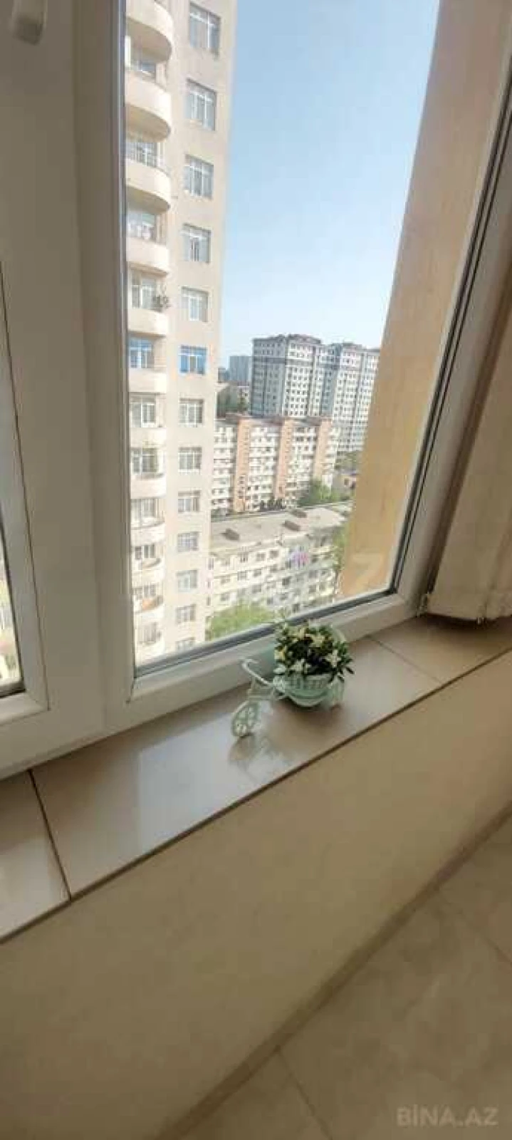 Kirayə verilir 2 otaqlı mənzil 60 m²