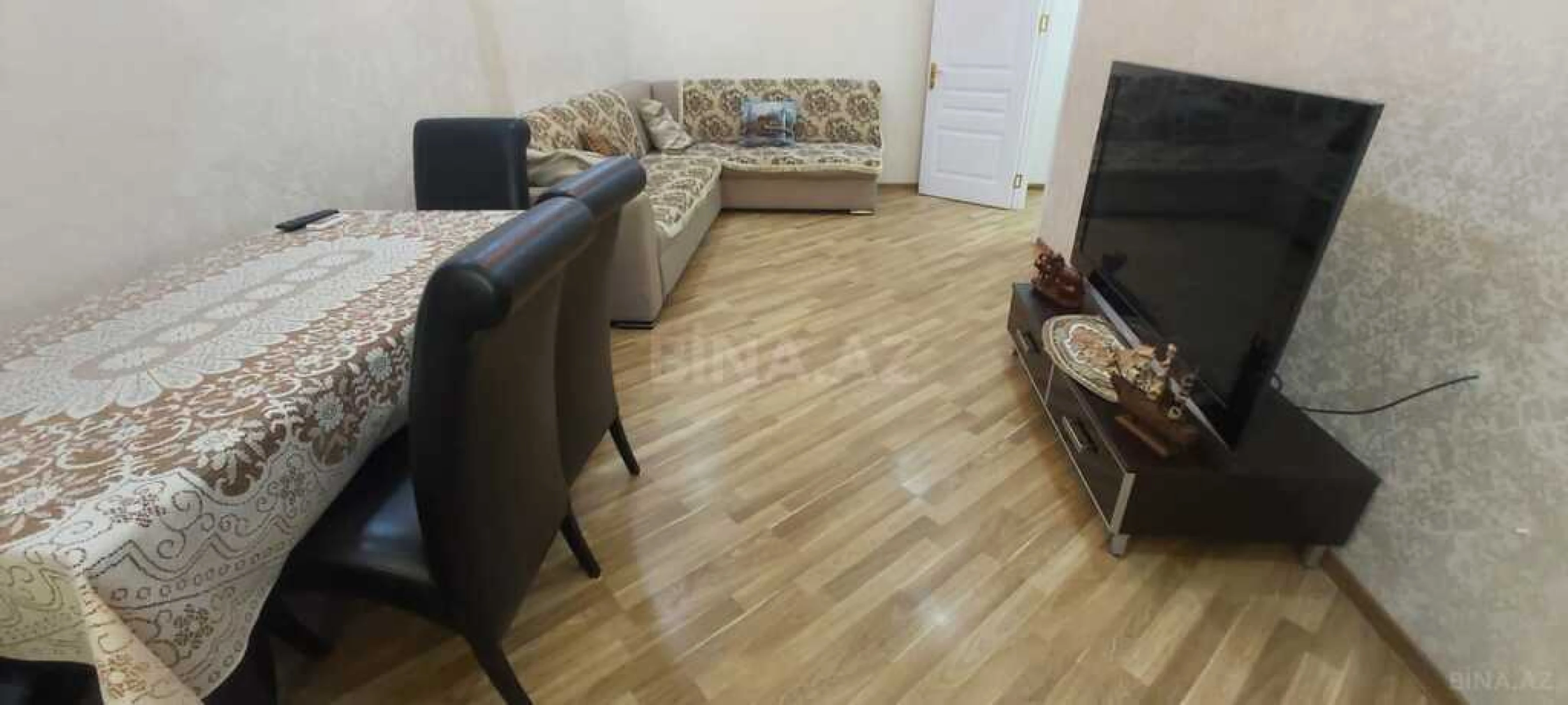 Kirayə verilir 2 otaqlı mənzil 60 m²
