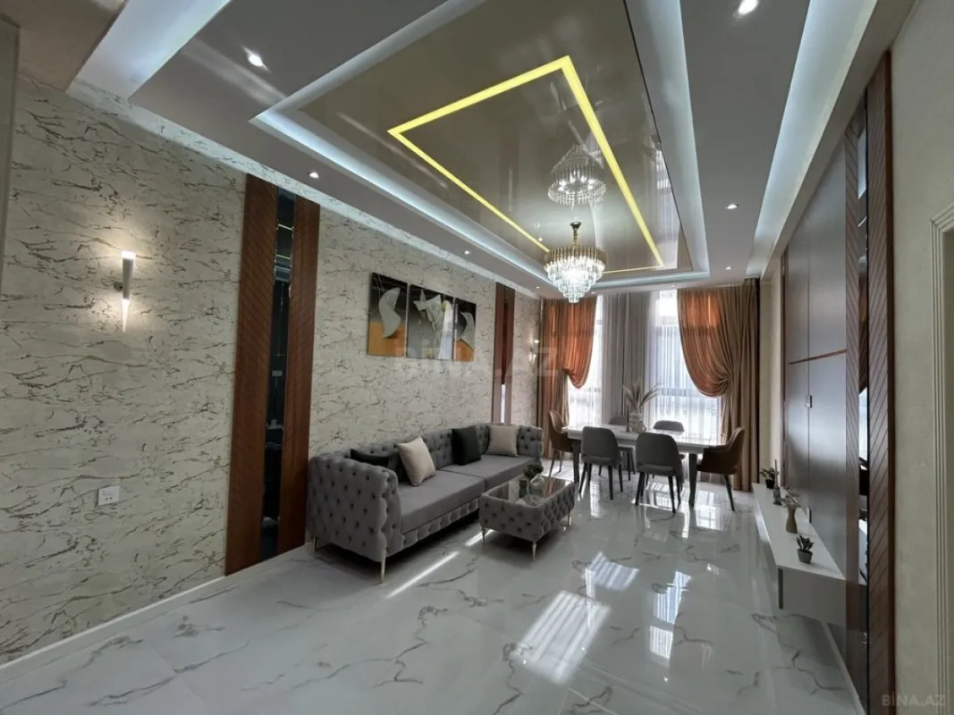 Satılır 4 otaqlı mənzil 140 m²