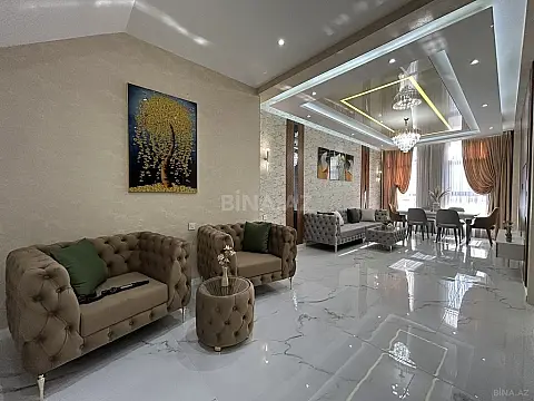 Satılır 4 otaqlı mənzil 140 m²