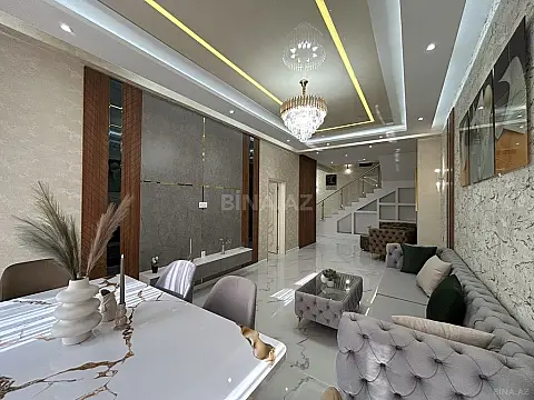 Satılır 4 otaqlı mənzil 140 m²