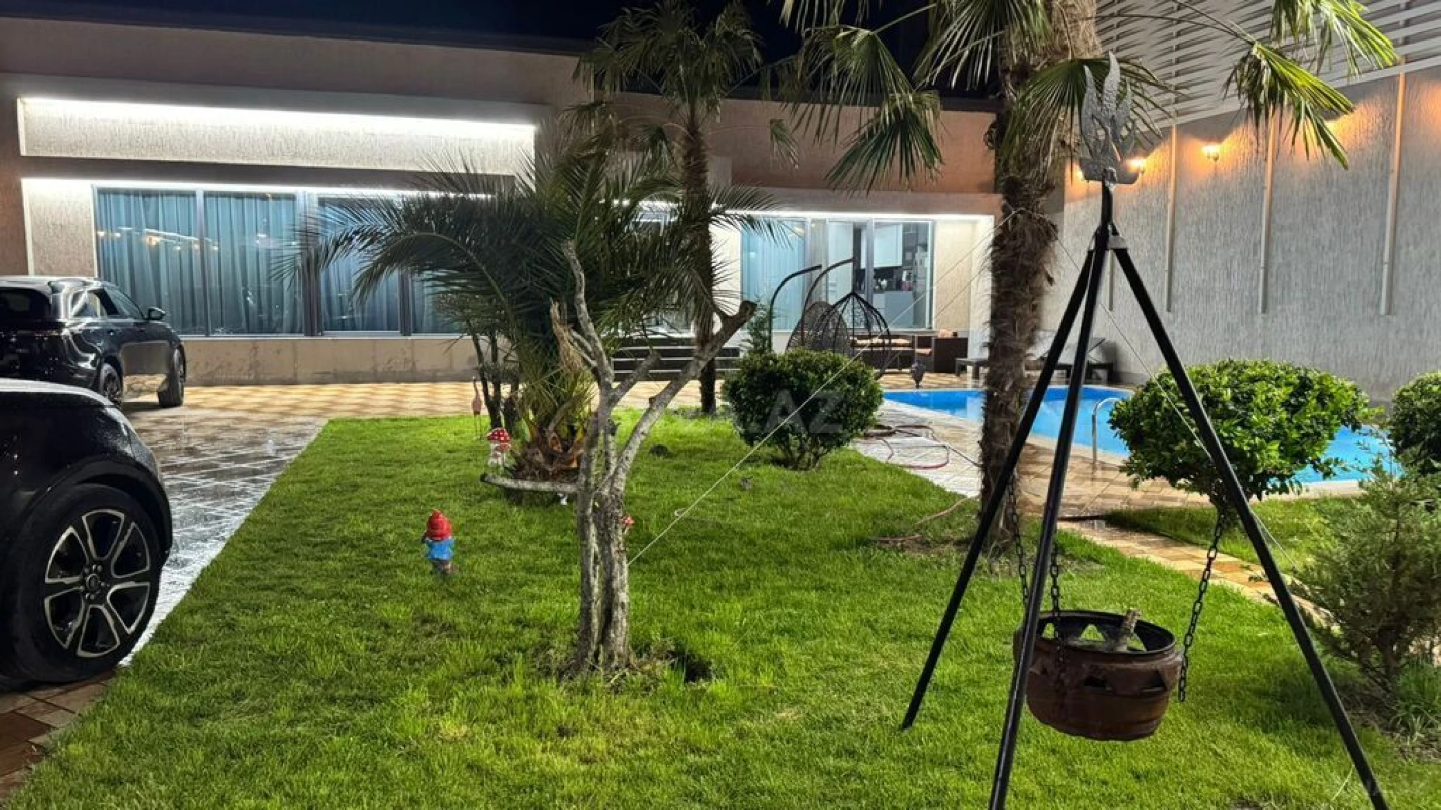 Kirayə verilir 5 otaqlı həyət evi 300 m²