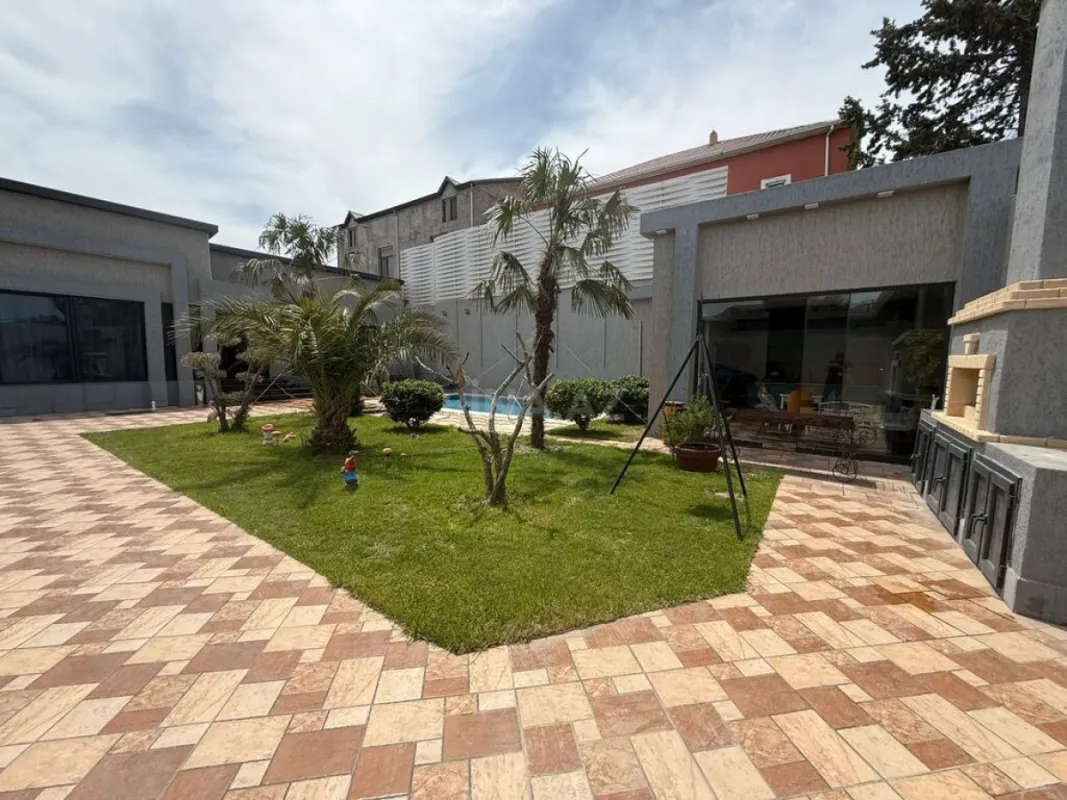 Kirayə verilir 5 otaqlı həyət evi 300 m²