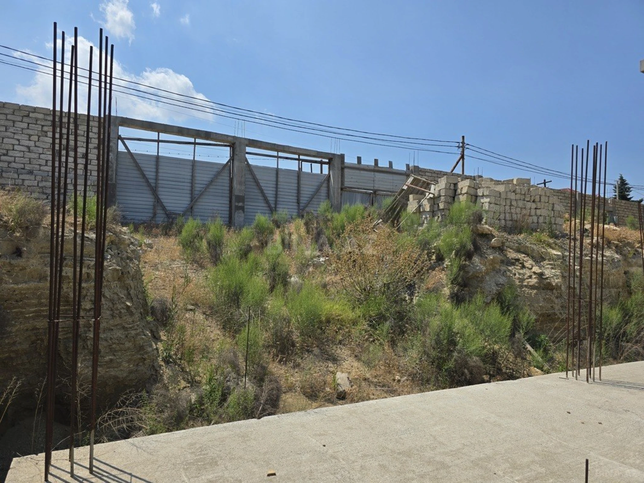 Satılır 8 otaqlı həyət evi 1100 m²