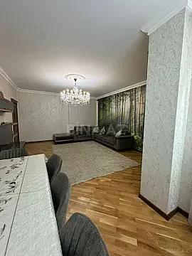 Satılır 4 otaqlı mənzil 181 m² — Bakı, İnşaatçılar 4 otaq 181.00 m²
