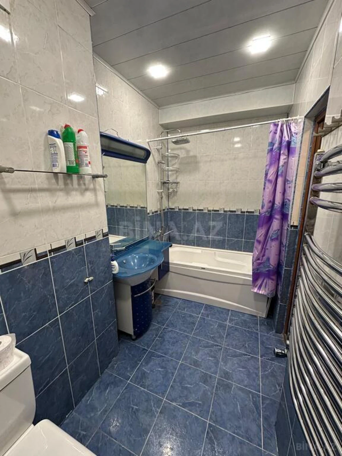 Satılır 4 otaqlı mənzil 181 m²