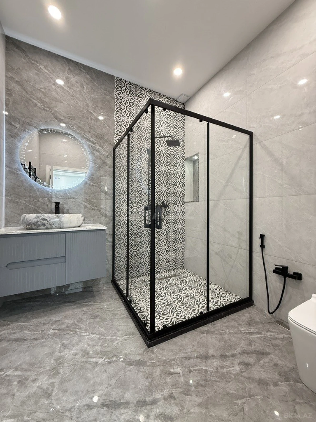 Satılır 4 otaqlı həyət evi 200 m²