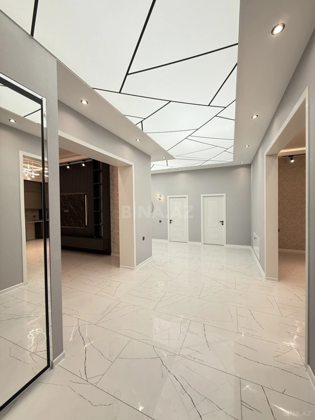 Satılır 4 otaqlı həyət evi 200 m²