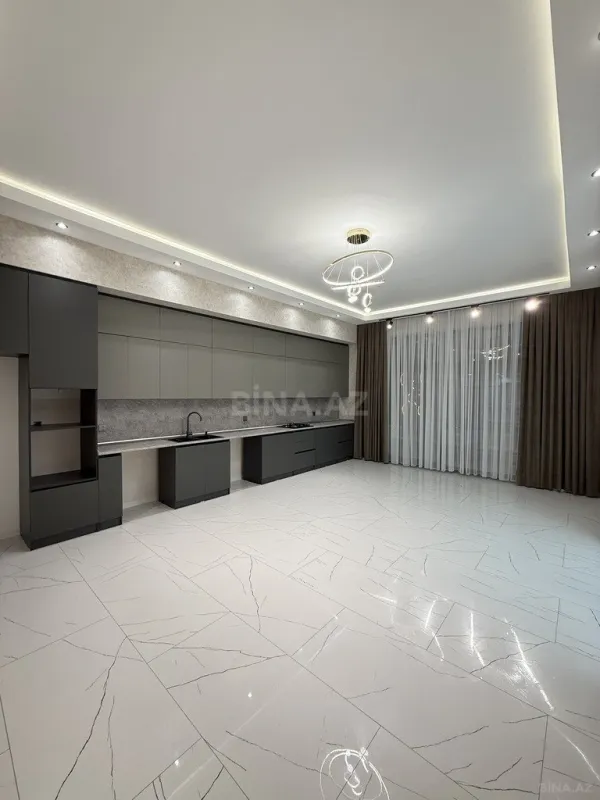 Satılır 4 otaqlı həyət evi 200 m²